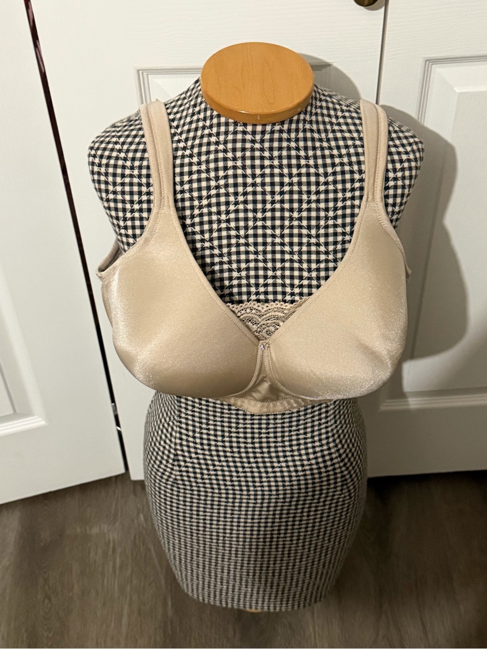 Tan bra size 42D